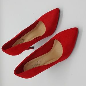 Y Not 6.5 Red Swede High Heel Shoes 4" Heels